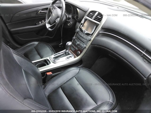 1G11H5SA4DF178280 - 2013 CHEVROLET MALIBU LTZ 白色 照片 5
