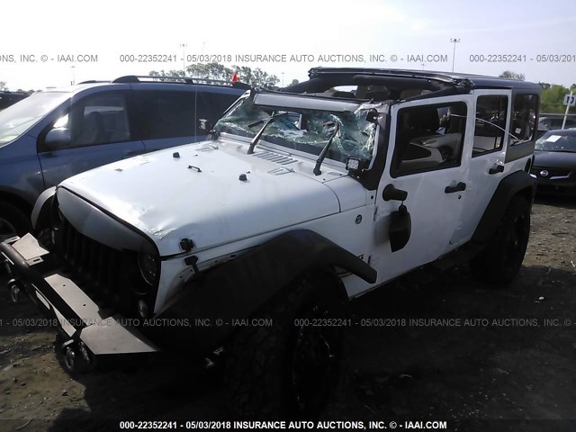 1C4HJWDG2FL534327 - 2015 JEEP WRANGLER UNLIMITE SPORT WHITE photo 2