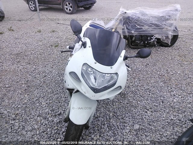 JS1GR7HA632102710 - 2003 SUZUKI GSX-R750 WHITE photo 5