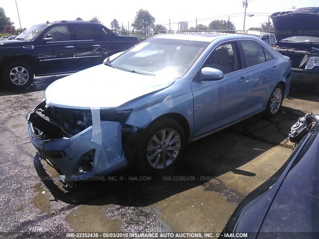 4T1BF1FK1CU559958 - 2012 TOYOTA CAMRY SE/LE/XLE 蓝色 照片 2