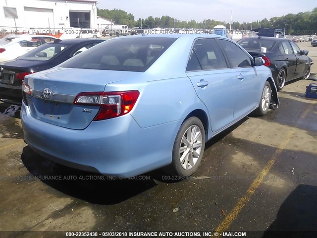 4T1BF1FK1CU559958 - 2012 TOYOTA CAMRY SE/LE/XLE BLUE photo 4