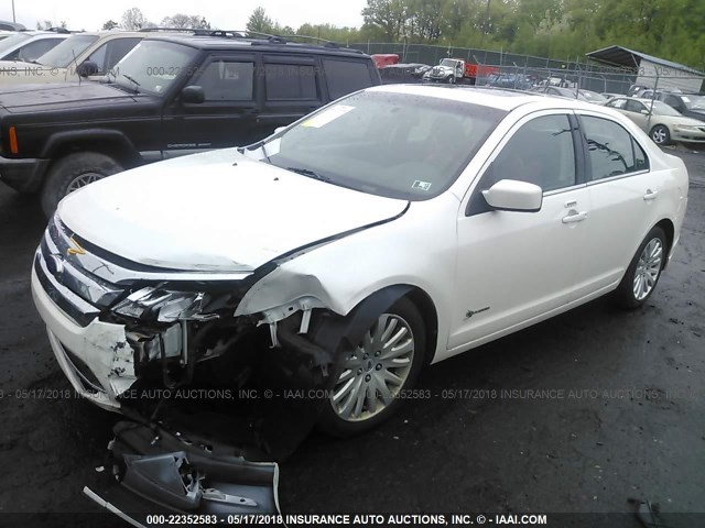 3FADP0L34AR183963 - 2010 FORD FUSION HYBRID WHITE photo 2