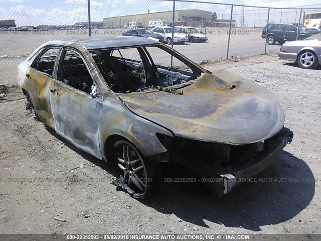 4T1BF1FK5HU306438 - 2017 TOYOTA CAMRY LE/XLE/SE/XSE GRAY photo 1