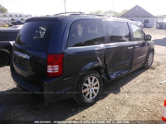 2A8HR54P58R686897 - 2008 CHRYSLER TOWN & COUNTRY TOURING BLUE photo 4