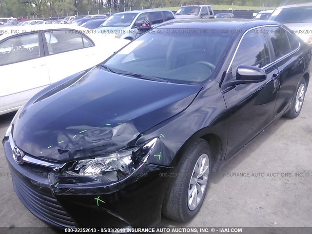 4T4BF1FKXGR524251 - 2016 TOYOTA CAMRY LE/XLE/SE/XSE BLACK photo 2