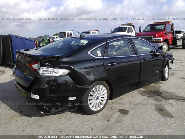 3FA6P0SU7ER205592 - 2014 FORD FUSION TITANIUM PHEV BLACK photo 4