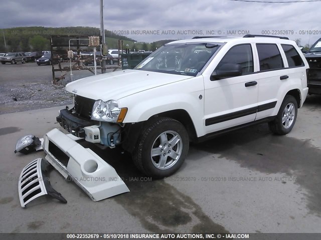 1J4HR48N55C596271 - 2005 JEEP GRAND CHEROKEE LAREDO/COLUMBIA/FREEDOM 白色 照片 2
