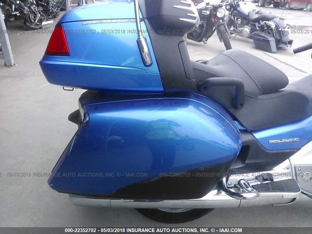 JH2SC68G5CK000760 - 2012 HONDA GL1800 BLUE photo 6