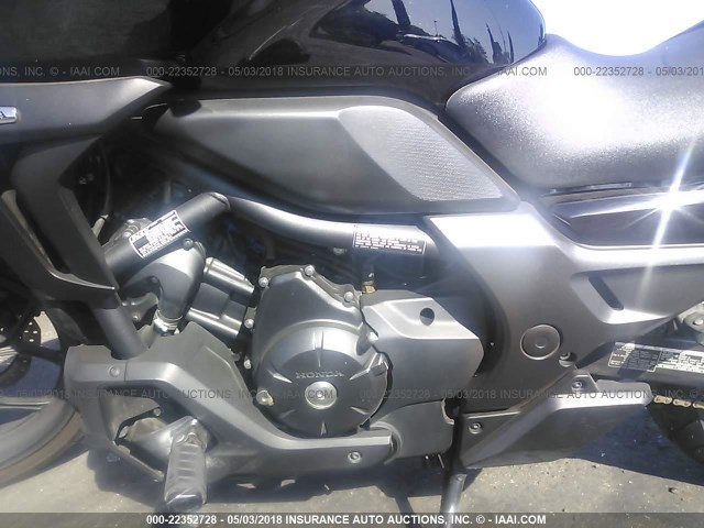 JH2RC6856EK000105 - 2014 HONDA CTX700 ND BLACK photo 9