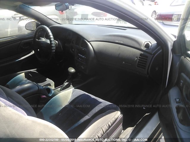 2G1WW12E0Y9280066 - 2000 CHEVROLET MONTE CARLO LS Ақ фото 5