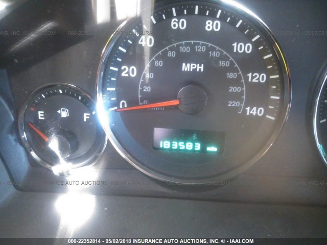 1J8HG48N16C202786 - 2006 JEEP COMMANDER GOLD photo 7