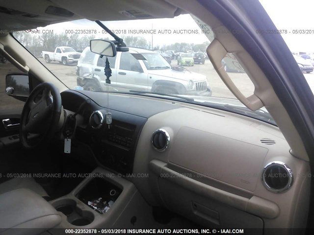 1FMPU16545LA51711 - 2005 FORD EXPEDITION XLT 棕色 照片 5