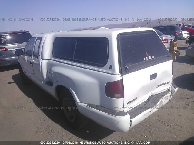 1GCCS19WXT8210535 - 1996 CHEVROLET S TRUCK S10 WHITE photo 3