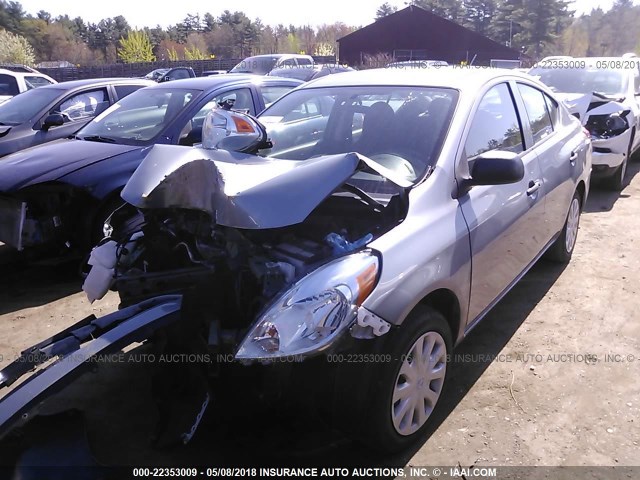 3N1CN7AP1CL913377 - 2012 NISSAN VERSA S/SV/SL SILVER photo 2