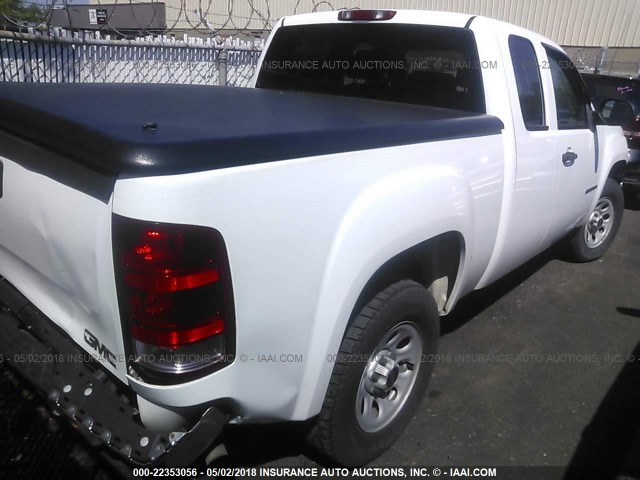 1GTEK190X8Z293745 - 2008 GMC SIERRA K1500 WHITE photo 4