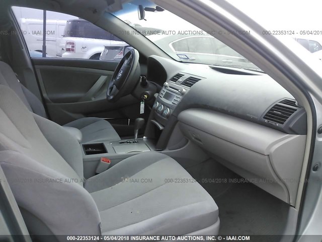 4T1BE46K57U686447 - 2007 TOYOTA CAMRY NEW GENERAT CE/LE/XLE/SE SILVER photo 5