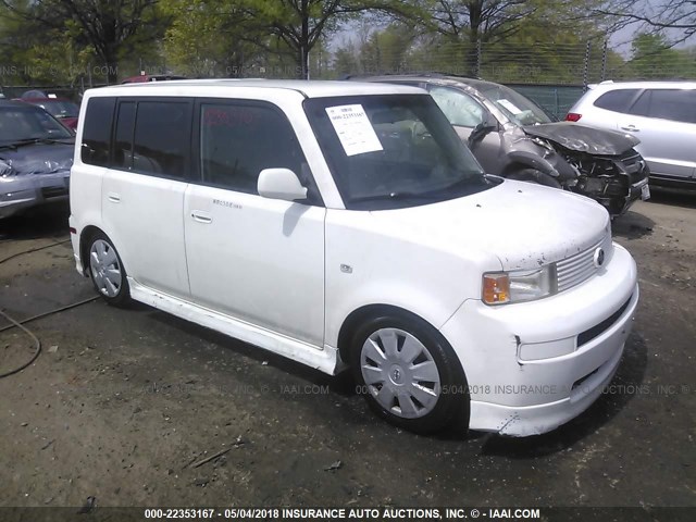 JTLKT324454012755 - 2005 TOYOTA SCION XB WHITE photo 1