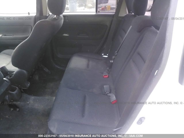 JTLKT324454012755 - 2005 TOYOTA SCION XB WHITE photo 8