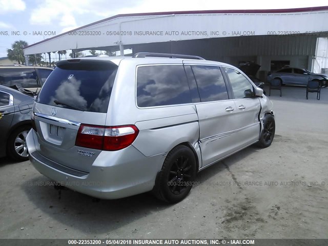 5FNRL38855B010025 - 2005 HONDA ODYSSEY TOURING SILVER photo 4