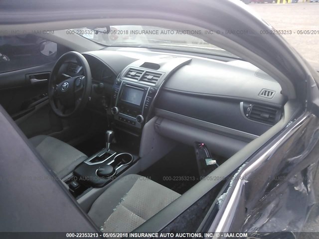 4T1BF1FK2CU111793 - 2012 TOYOTA CAMRY SE/LE/XLE Қара фото 5