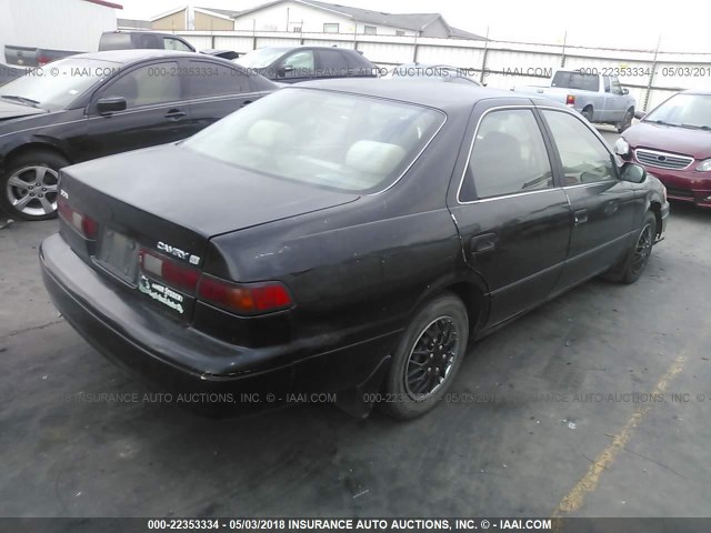 JT2BG22K9W0216400 - 1998 TOYOTA CAMRY CE/LE/XLE 黑色 照片 4