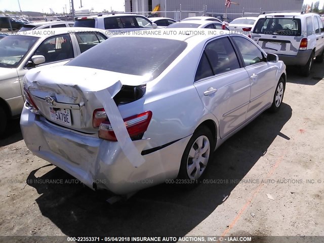 4T1BE46K48U260427 - 2008 TOYOTA CAMRY CE/LE/XLE/SE SILVER photo 4