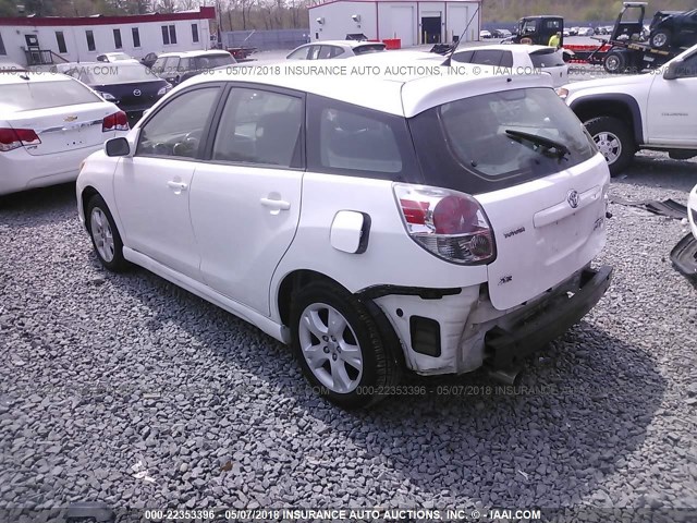 2T1KR32E37C655990 - 2007 TOYOTA COROLLA MATRIX XR WHITE photo 3