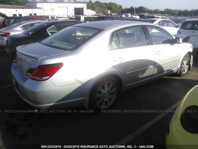 4T1BK36B87U234334 - 2007 TOYOTA AVALON XL/XLS/TOURING/LIMITED SILVER photo 4