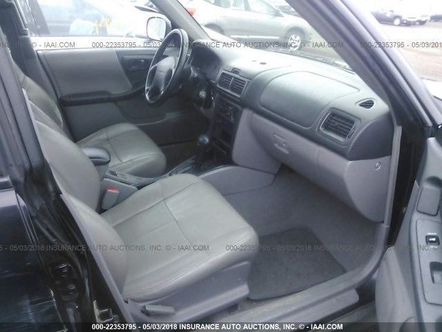 JF1SF6553WH705440 - 1998 SUBARU FORESTER S BLACK photo 5