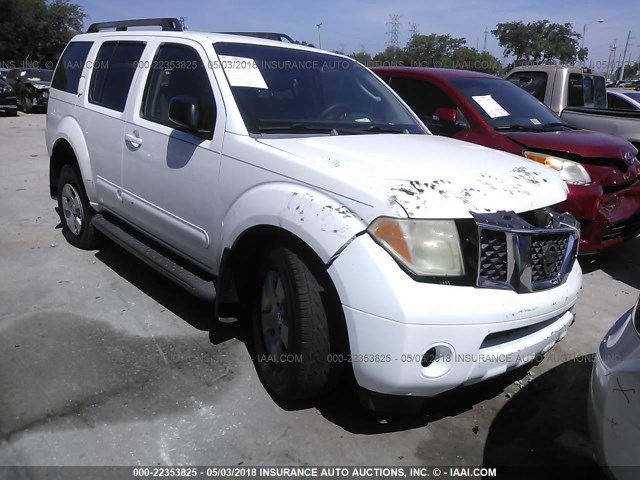 5N1AR18W36C639050 - 2006 NISSAN PATHFINDER LE/SE/XE WHITE photo 1