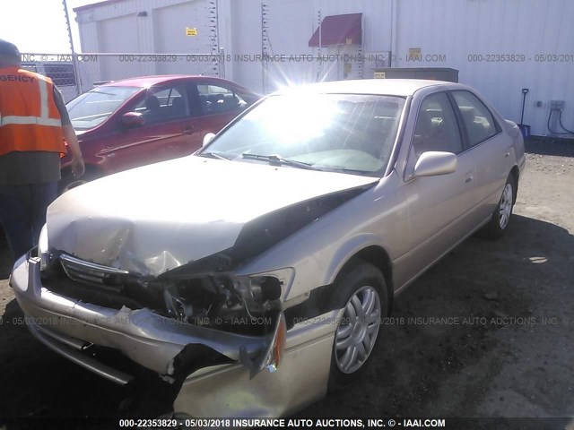 4T1BG22K61U839414 - 2001 TOYOTA CAMRY CE/LE/XLE თაფლისფერი ფოტო 2