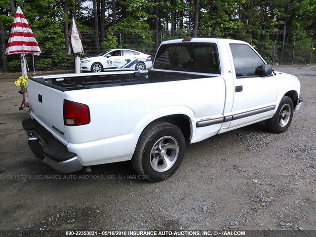 1GCCS14H738236471 - 2003 CHEVROLET S TRUCK S10 WHITE photo 4