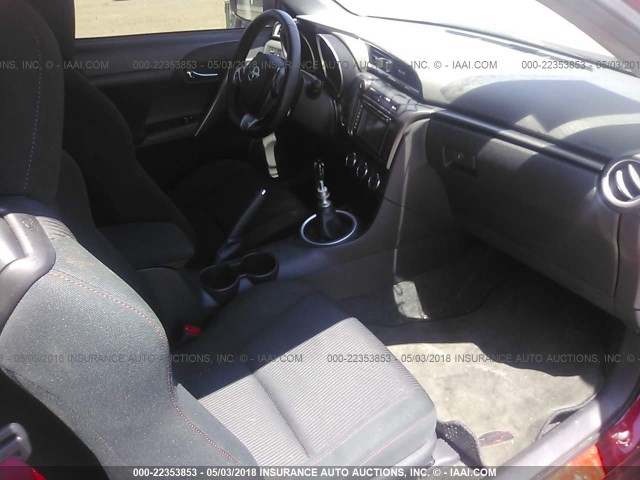 JTKJF5C75GJ025689 - 2016 TOYOTA SCION TC 红色 照片 5