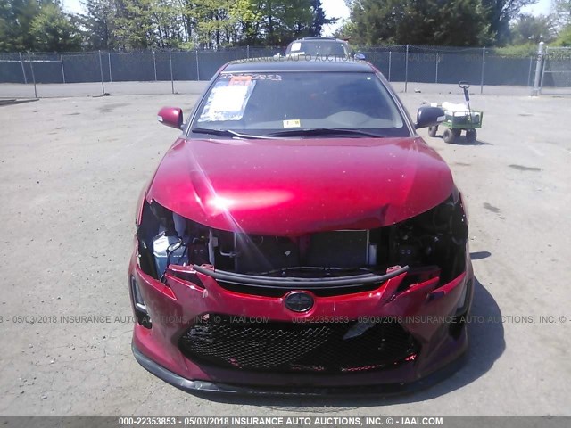 JTKJF5C75GJ025689 - 2016 TOYOTA SCION TC 红色 照片 6