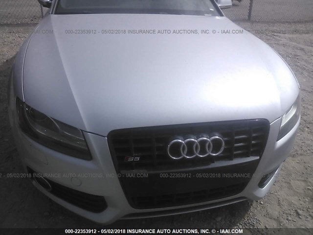 WAURV78T99A003287 - 2009 AUDI S5 QUATTRO SILVER photo 6