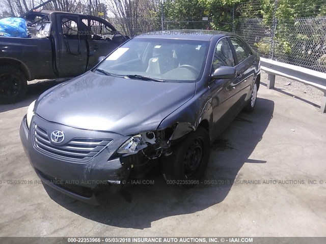 4T1BE46K77U641395 - 2007 TOYOTA CAMRY NEW GENERAT CE/LE/XLE/SE GRAY photo 2