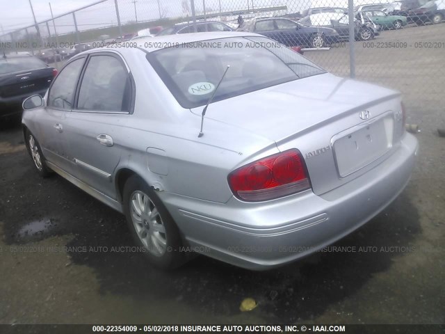 KMHWF35H33A770129 - 2003 HYUNDAI SONATA GLS/LX SILVER photo 3