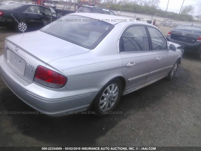 KMHWF35H33A770129 - 2003 HYUNDAI SONATA GLS/LX SILVER photo 4