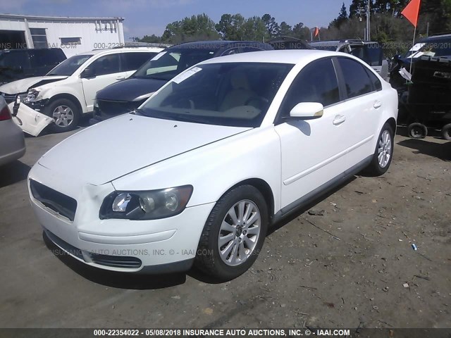 YV1MS382652113427 - 2005 VOLVO S40 2.4I WHITE photo 2