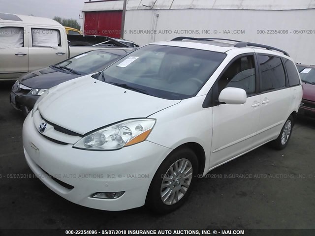 5TDYK4CC4AS335223 - 2010 TOYOTA SIENNA XLE/XLE LIMITED WHITE photo 2