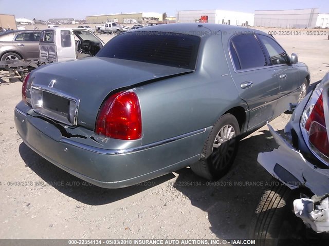 1LNHM81W45Y656330 - 2005 LINCOLN TOWN CAR SIGNATURE TEAL photo 4