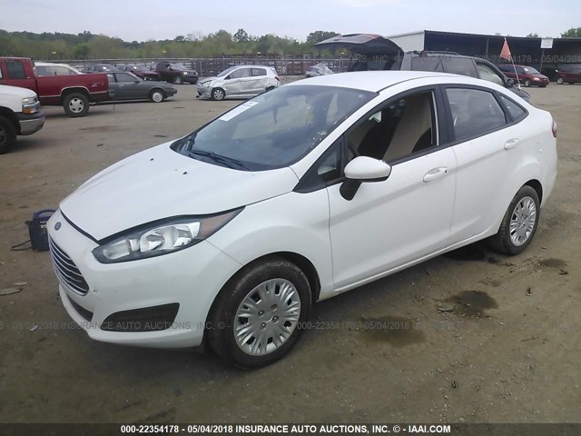 3FADP4AJ1HM145946 - 2017 FORD FIESTA S WHITE photo 2