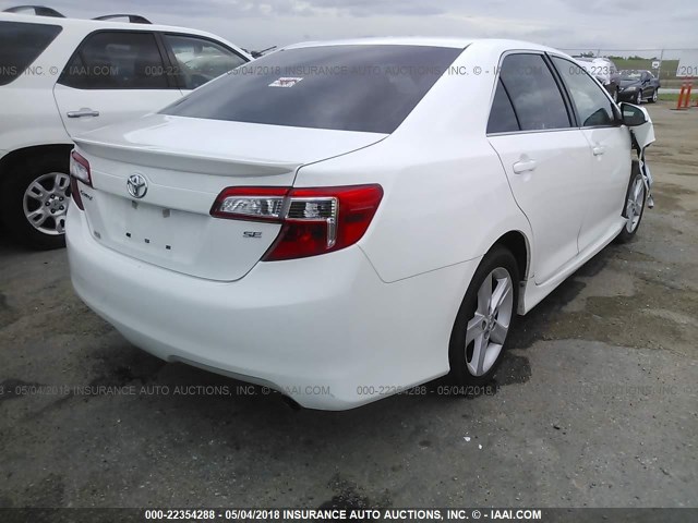4T1BF1FK5DU300097 - 2013 TOYOTA CAMRY L/SE/LE/XLE 白色 照片 4