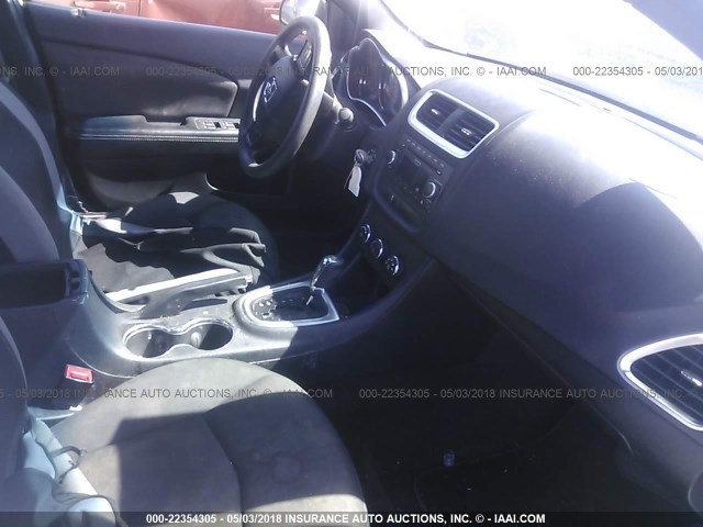 1B3BD4FB2BN608719 - 2011 DODGE AVENGER EXPRESS 白色 照片 5