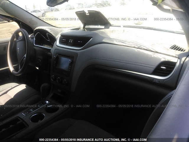 1GNKRFKDXDJ169905 - 2013 CHEVROLET TRAVERSE LS BLACK photo 5