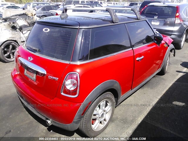 WMWSU3C54BT098082 - 2011 MINI COOPER RED photo 4