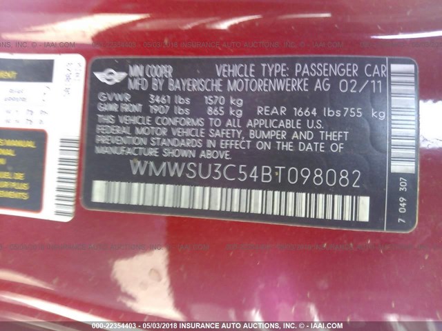 WMWSU3C54BT098082 - 2011 MINI COOPER RED photo 9