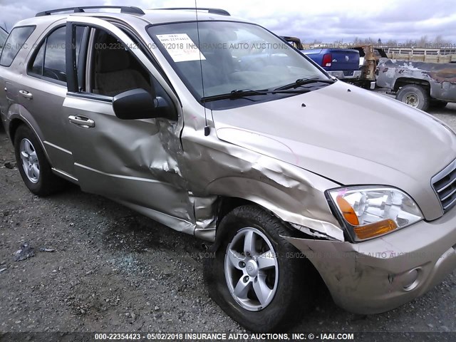 KNDJC735285853770 - 2008 KIA SORENTO EX/LX GOLD photo 6