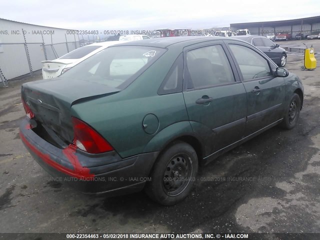 1FAFP33P61W138923 - 2001 FORD FOCUS LX GREEN photo 4