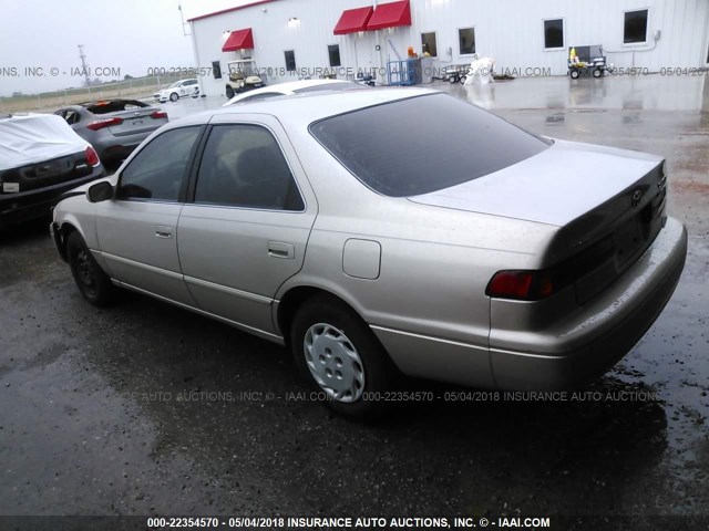 4T1BG22K7XU907888 - 1999 TOYOTA CAMRY CE/LE/XLE 金色 照片 3